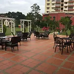 D Savoy @ Famosa By Mr